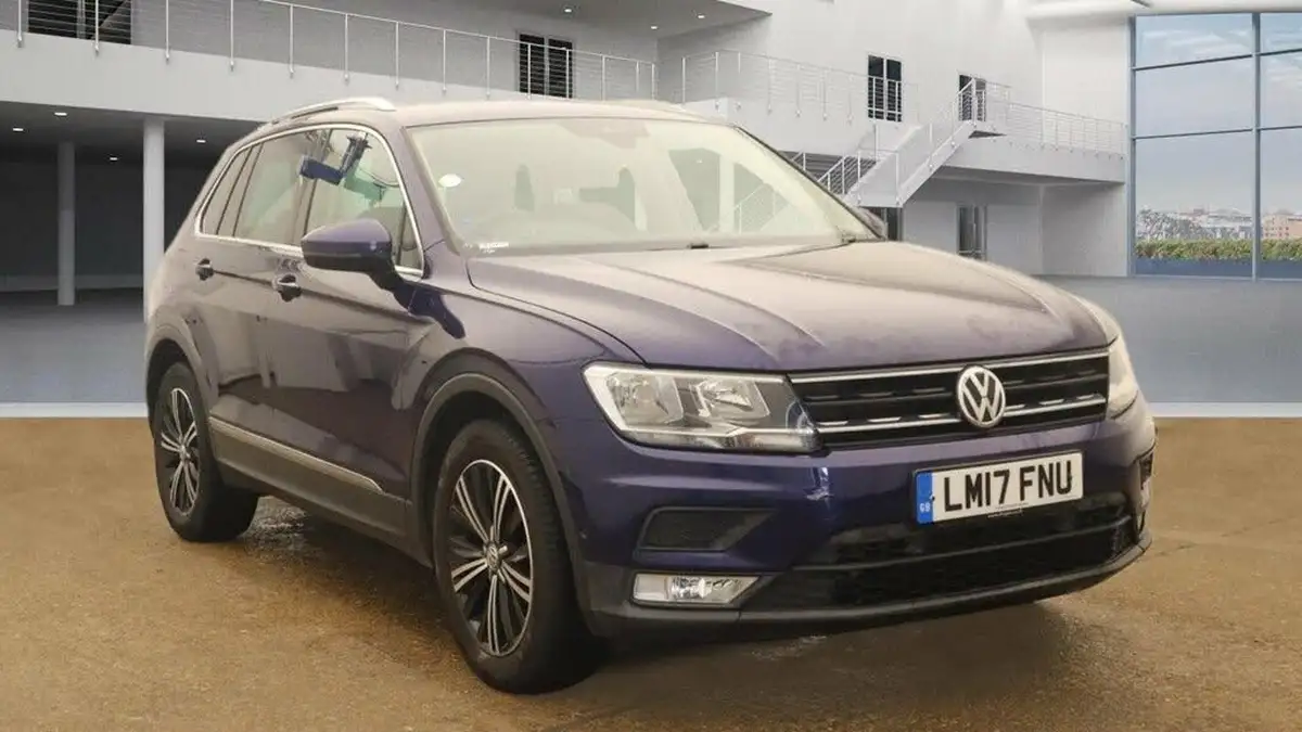 2017-volkswagen-tiguan-20tdi-se-navigation-150ps-bmtss-dsg-big-4