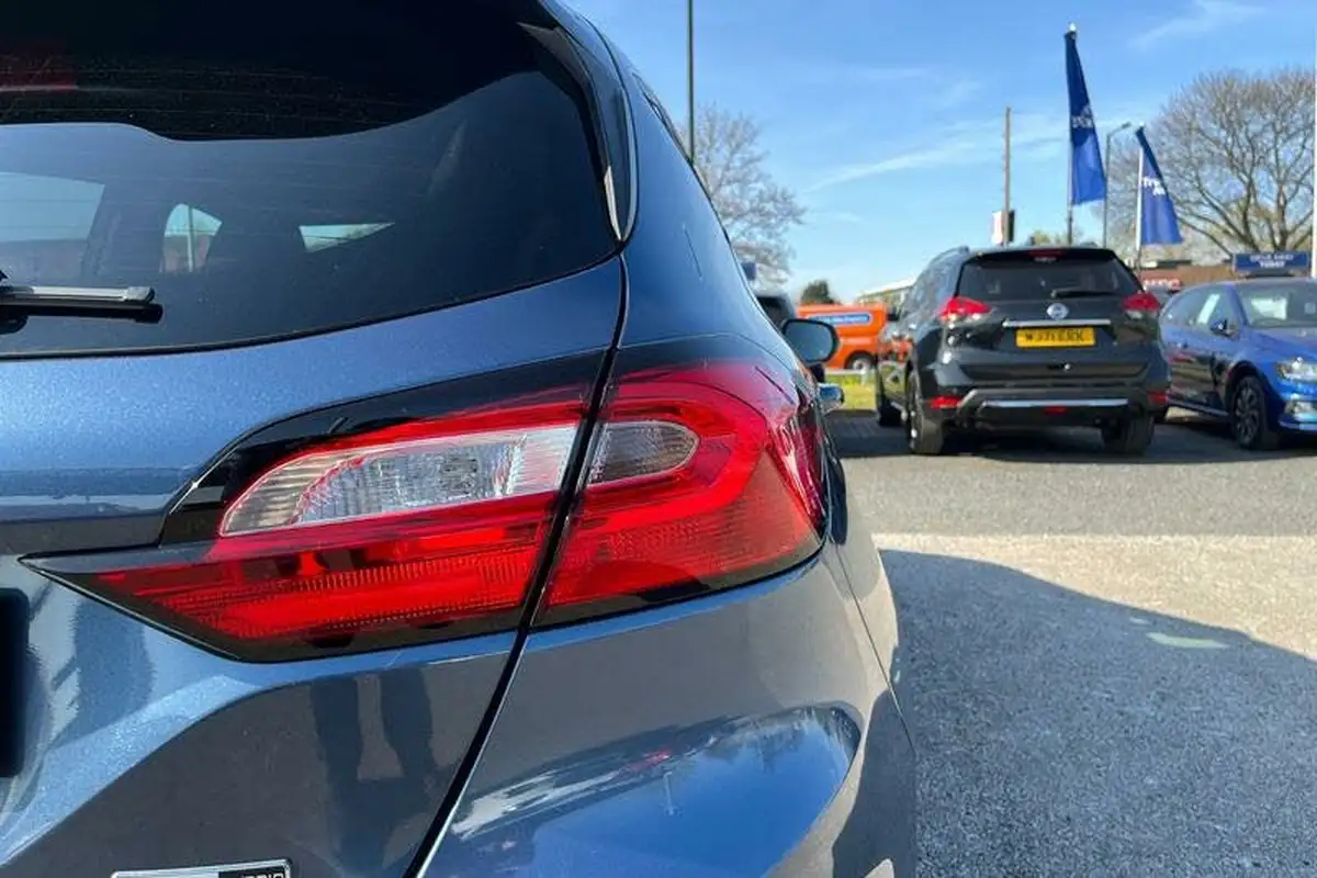 2023-ford-fiesta-big-37