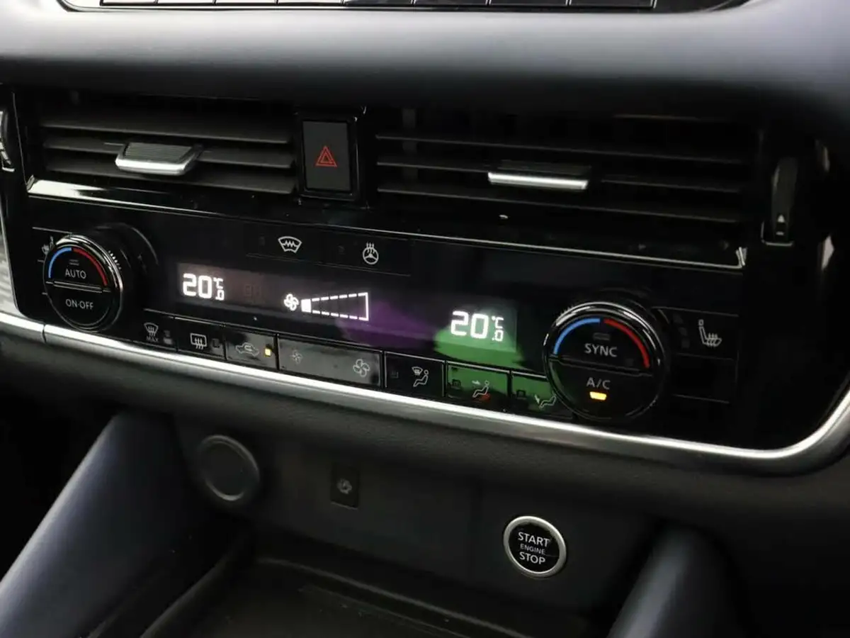 2022-nissan-qashqai-13-dig-t-tekna-158ps-xtronic-big-18
