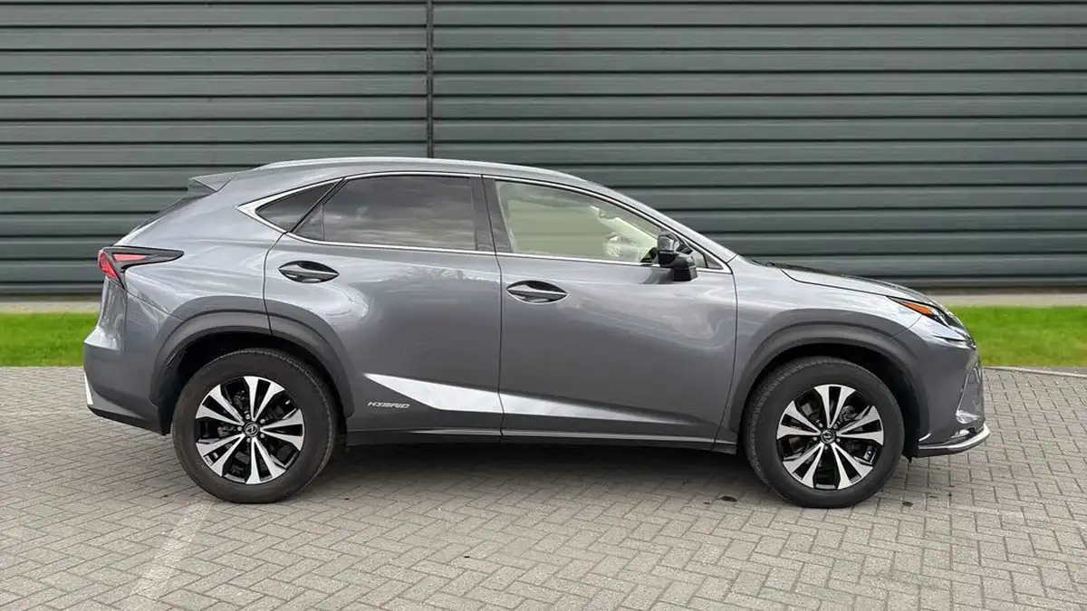 2021-lexus-nx-300h-25-nx-4wd-8in-navigationparking-sensors-big-3