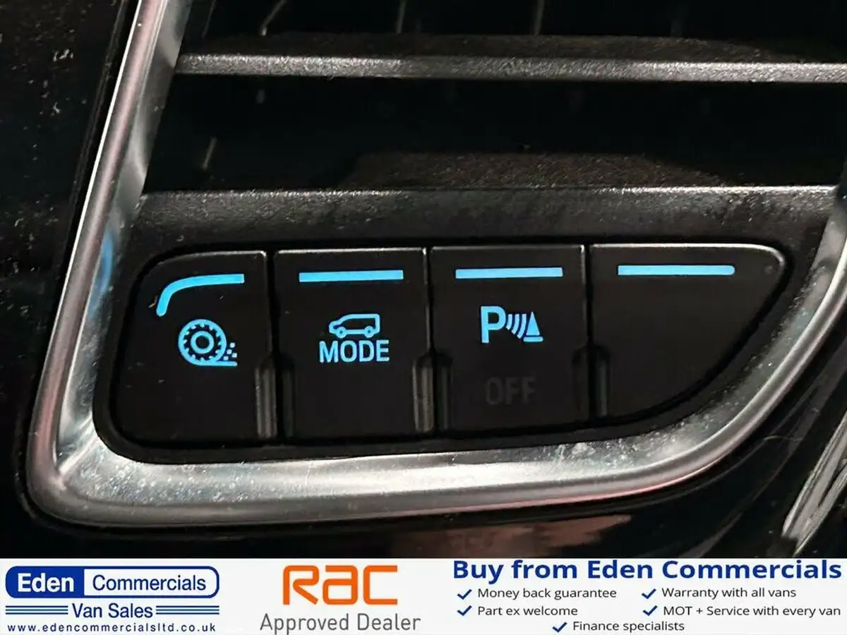 2022-ford-transit-custom-20tdci-320-l2h1-limited-170pseu6dt-double-cab-in-van-auto-big-30