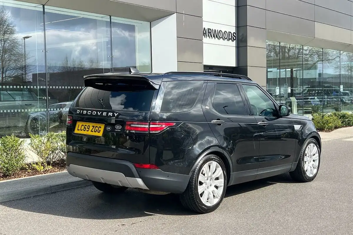 2019-land-rover-discovery-30-sd6-hse-luxury-big-12