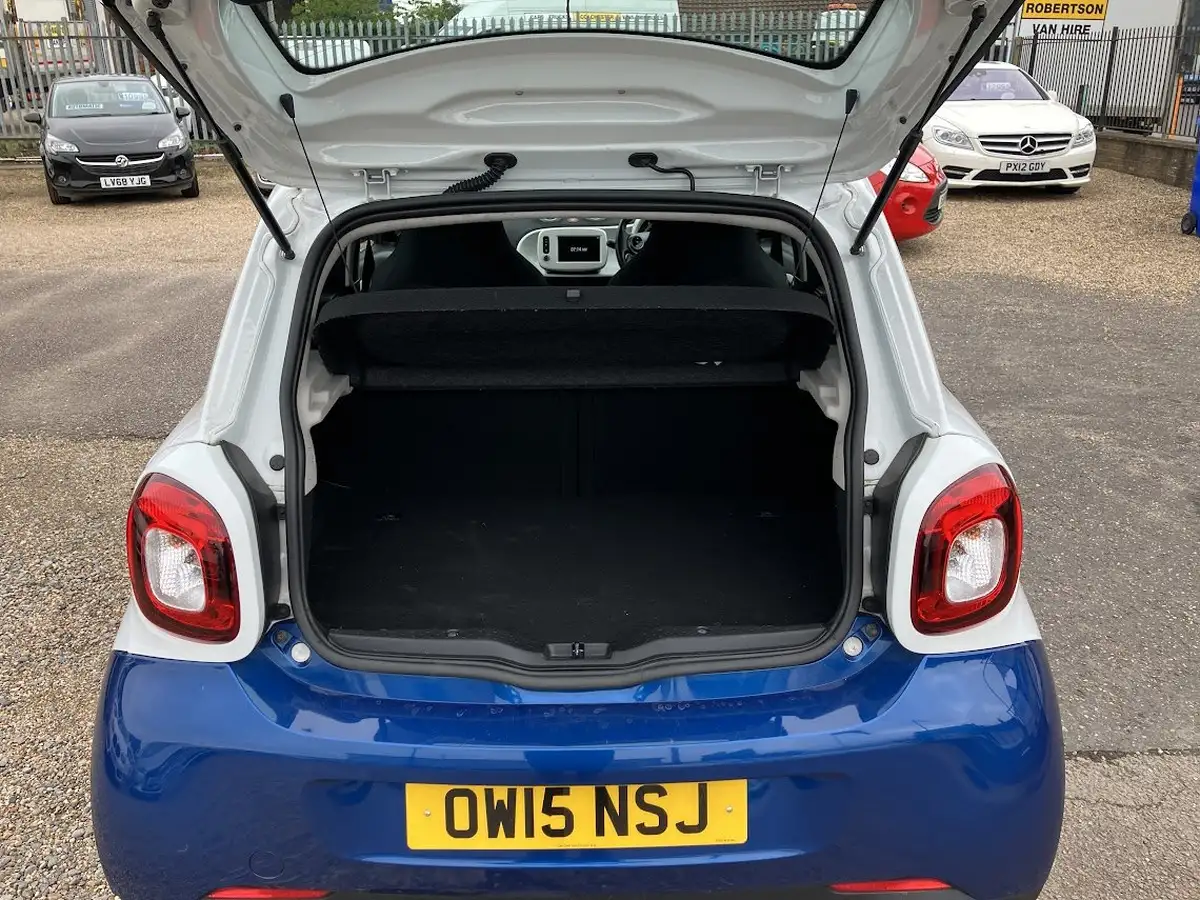 2015-smart-forfour-10-passion-premiumss-big-26