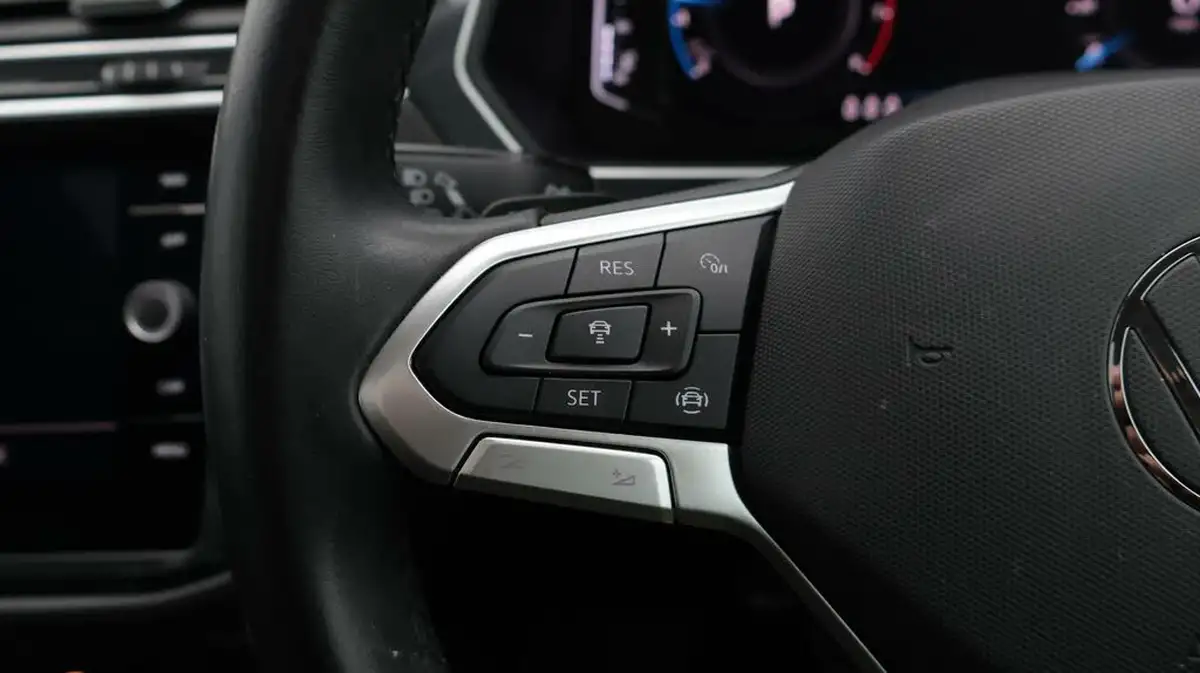 2020-volkswagen-tiguan-15-tsi-elegance-big-24
