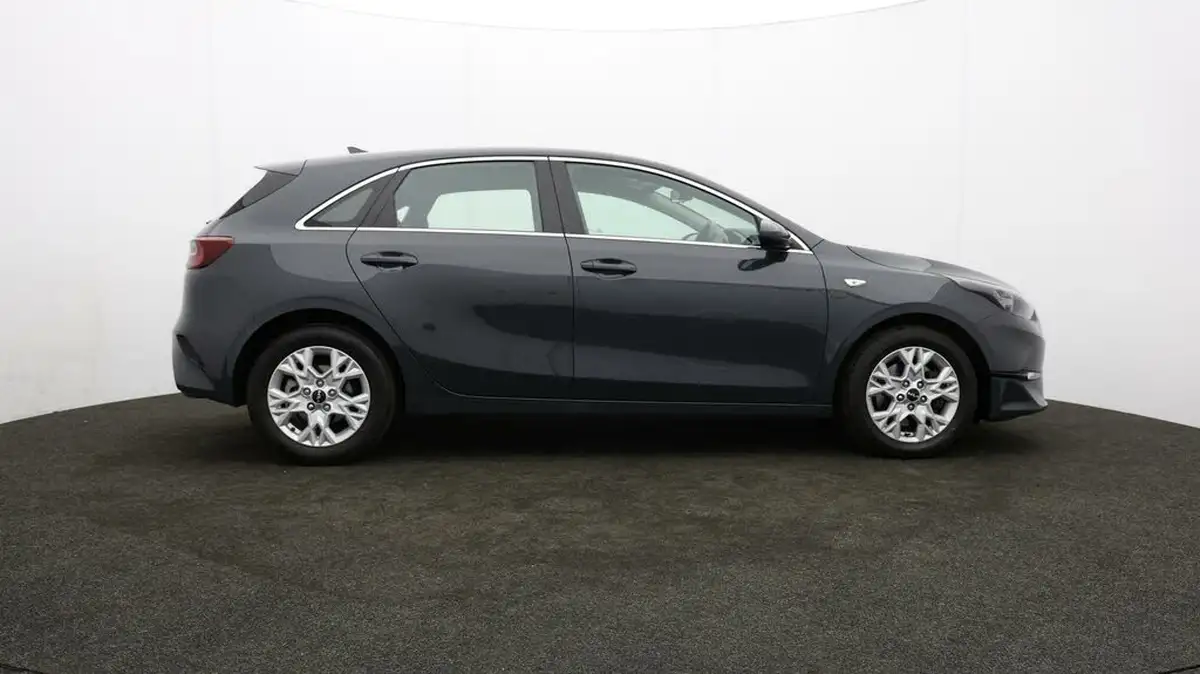 2021-kia-ceed-10-t-gdi-2-hatchback-big-31
