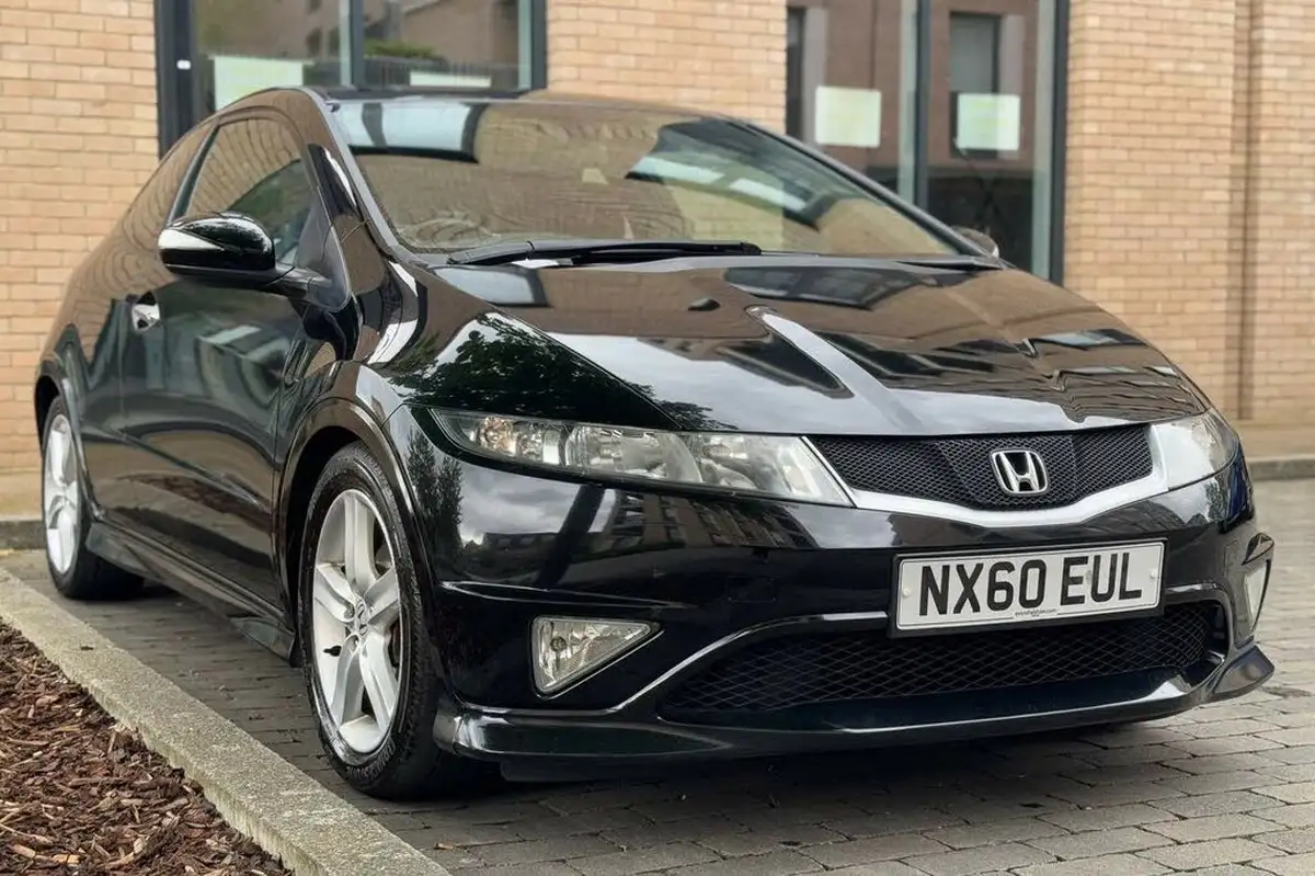 2010-honda-civic-18-type-s-gt-i-vtec-big-7