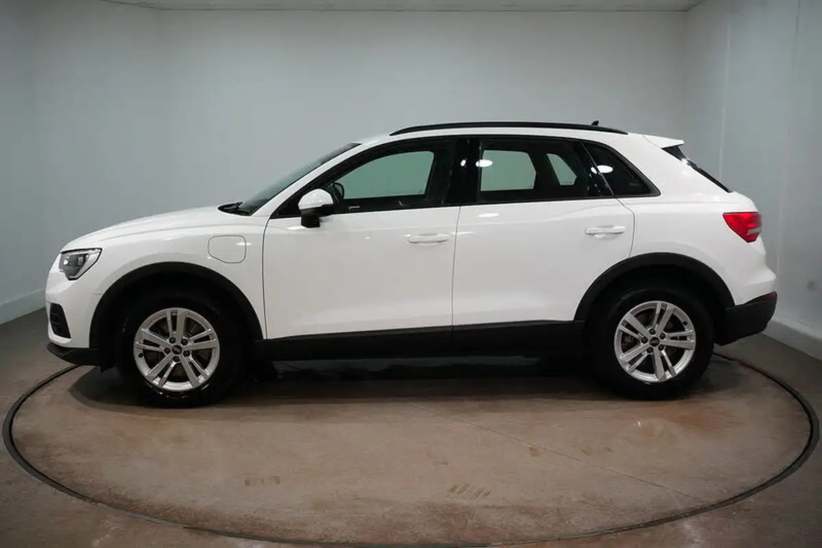 2022-audi-q3-14-45-tfsi-e-technik-big-4