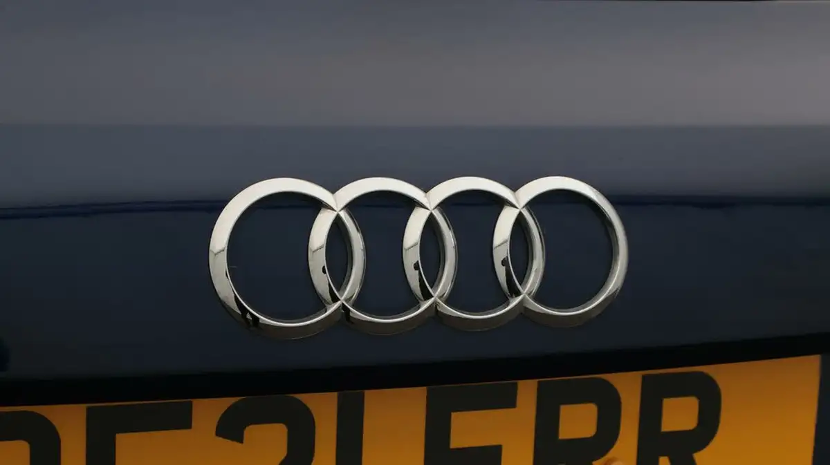 2021-audi-a3-14-40-tfsi-e-s-line-big-22