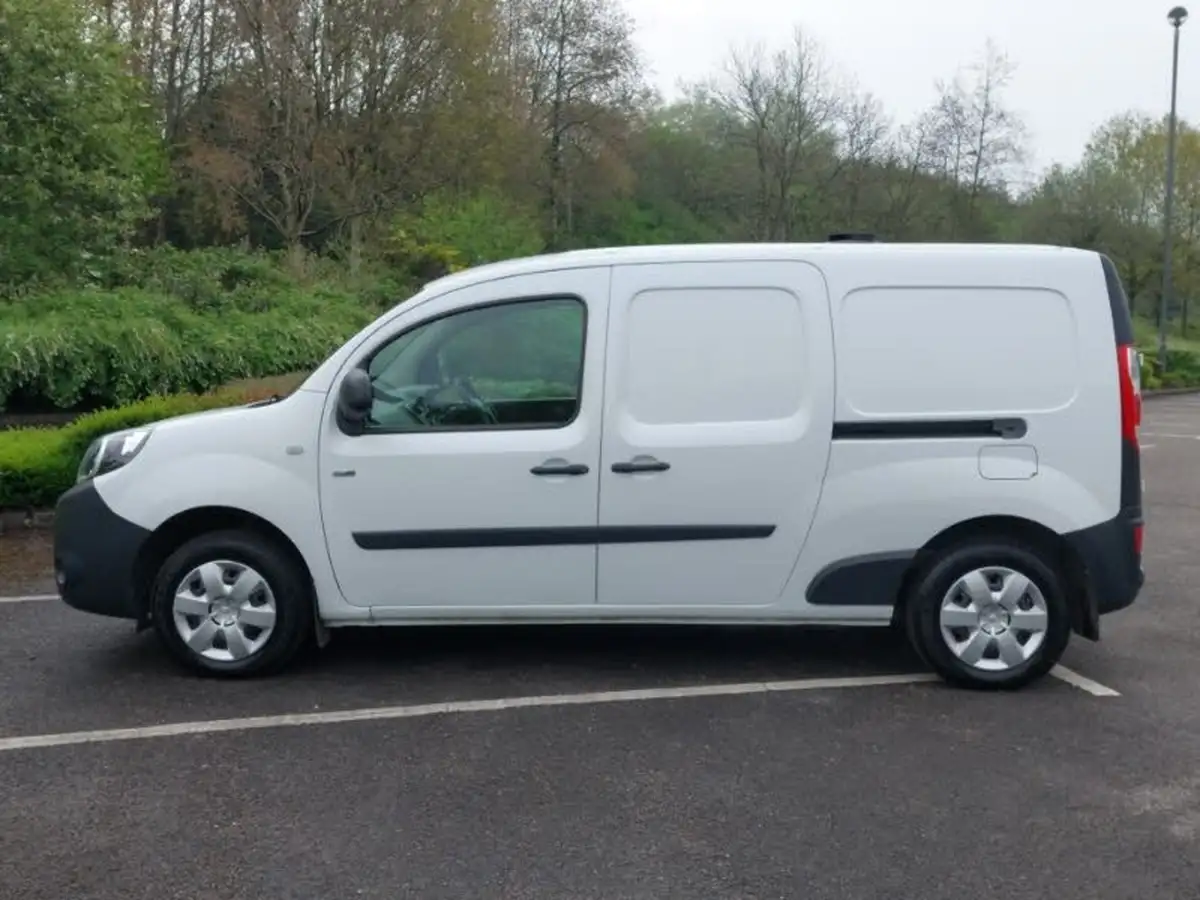 2019-renault-kangoo-maxi-e-ll21-i-ze-33-business-crew-cab-big-3
