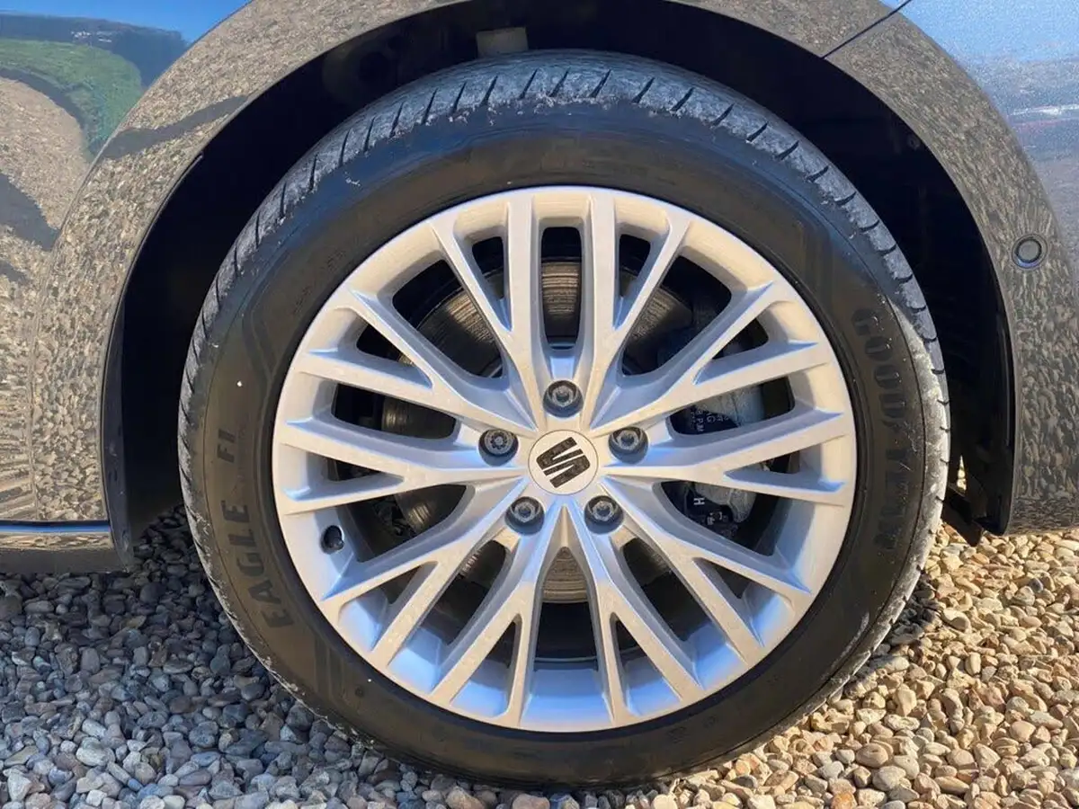 2021-seat-leon-14-e-hybrid-xcellence-hatchback-big-12