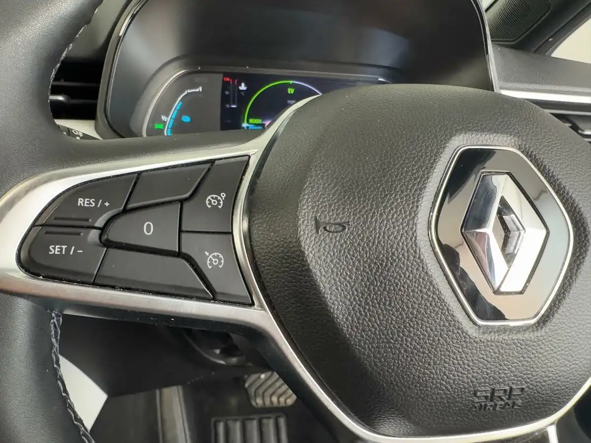 2022-renault-clio-16-techno-big-24