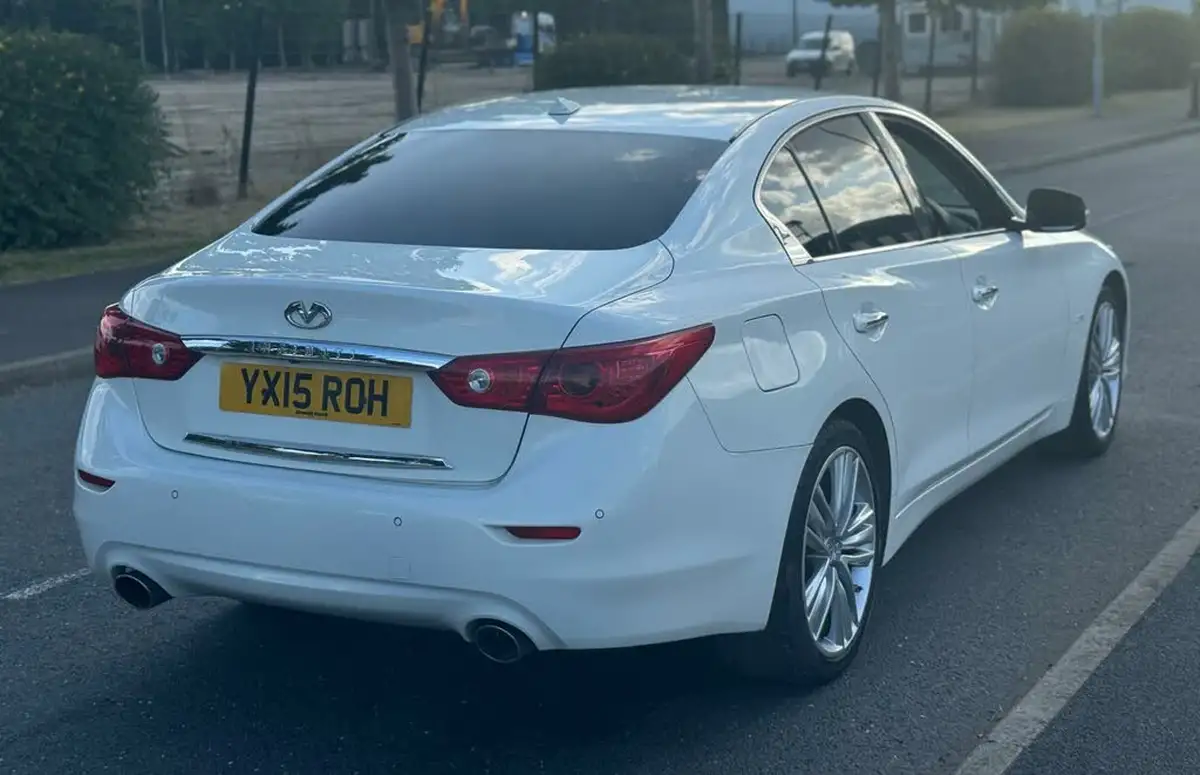 2015-infiniti-q50-22td-sport-170ps-auto-big-9