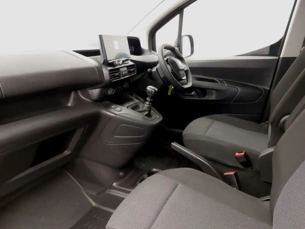 2024-peugeot-partner-15-bluehdi-professional-100pseu6d-big-4