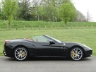 2010-ferrari-california-43-small-4