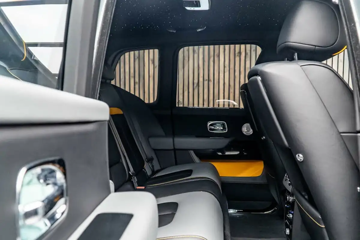 2024-rolls-royce-cullinan-675-big-38