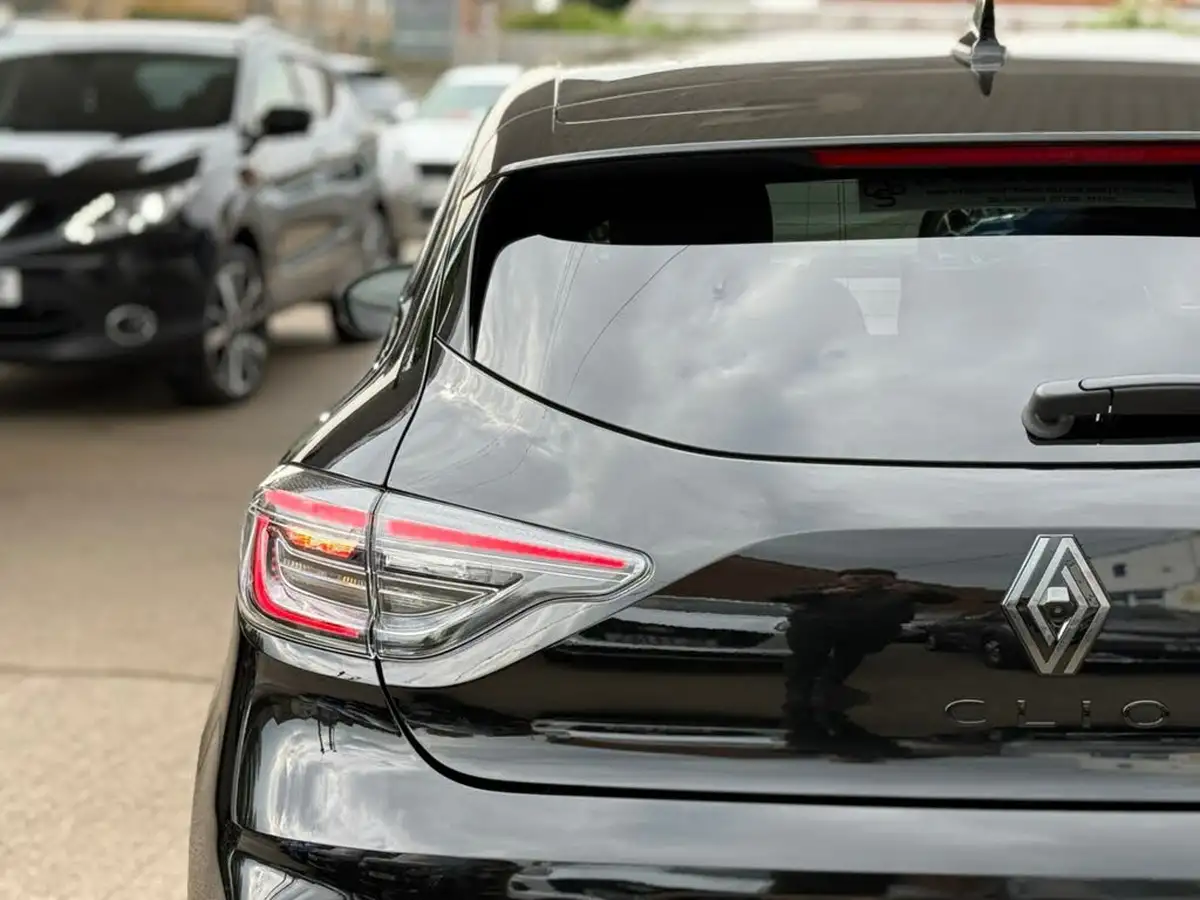 2024-renault-clio-10-tce-esprit-alpine-big-31