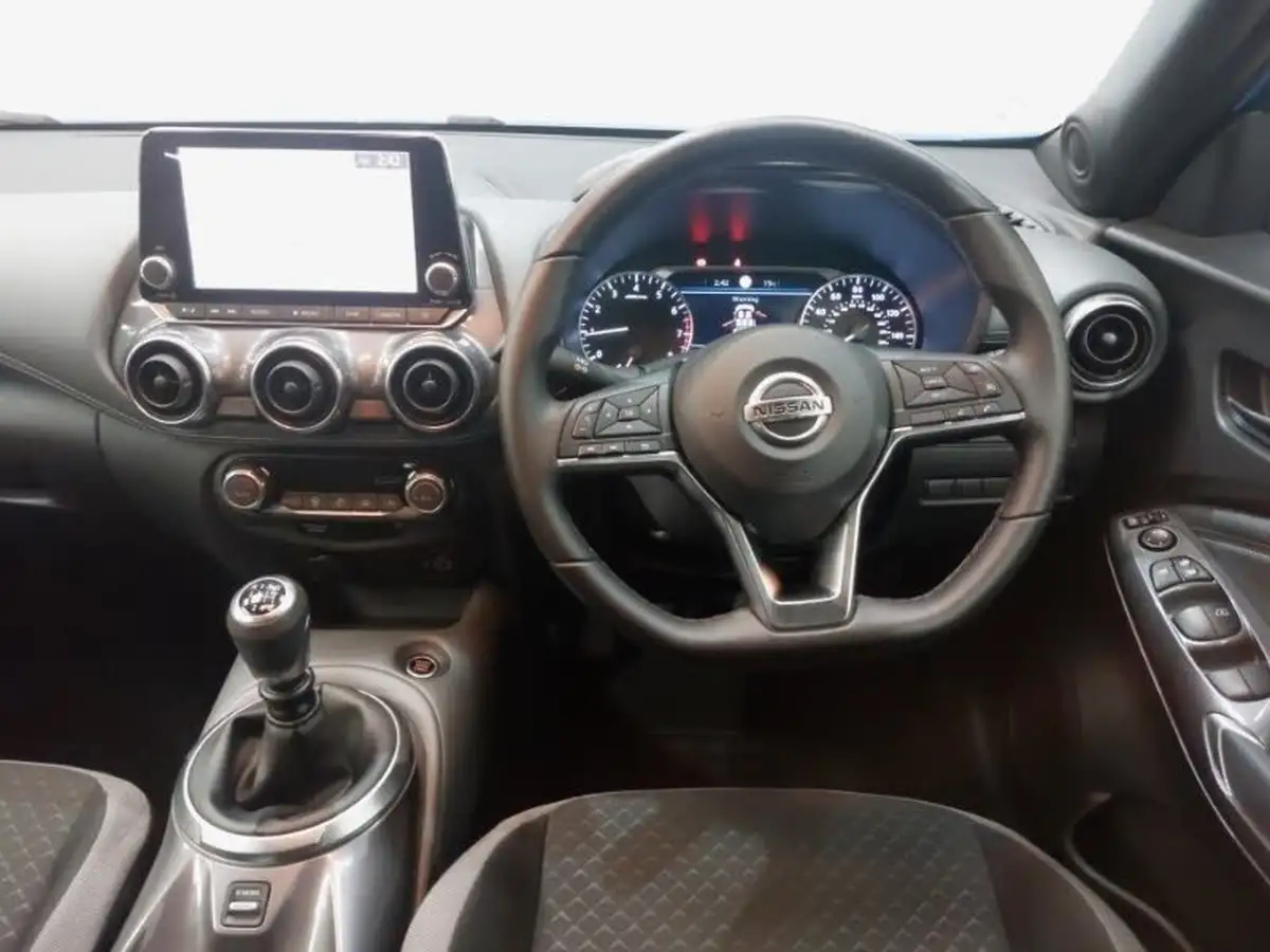 2022-nissan-juke-10-dig-t-n-connecta-big-6