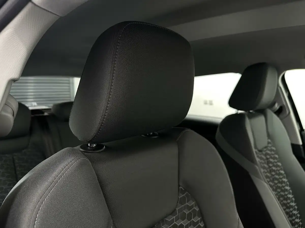 2019-audi-a1-10-30-tfsi-sport-big-29