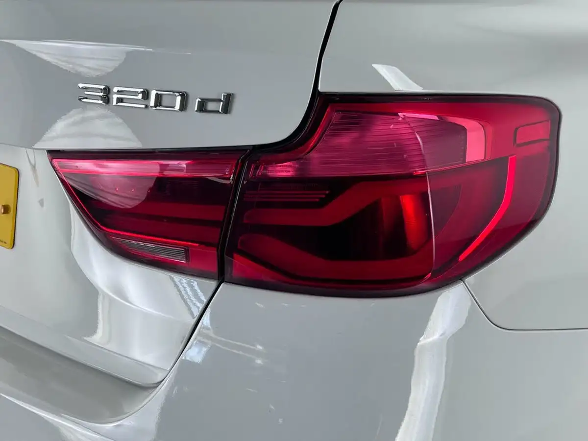 2018-bmw-3-series-20td-320d-m-sport-gt-auto-big-7