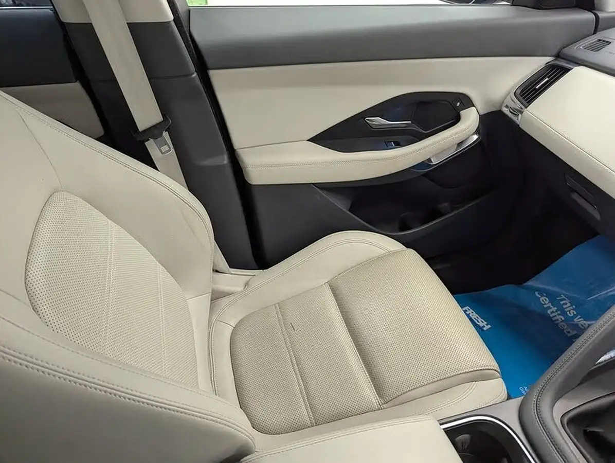 2020-jaguar-e-pace-20-i4d-s-awd-big-31