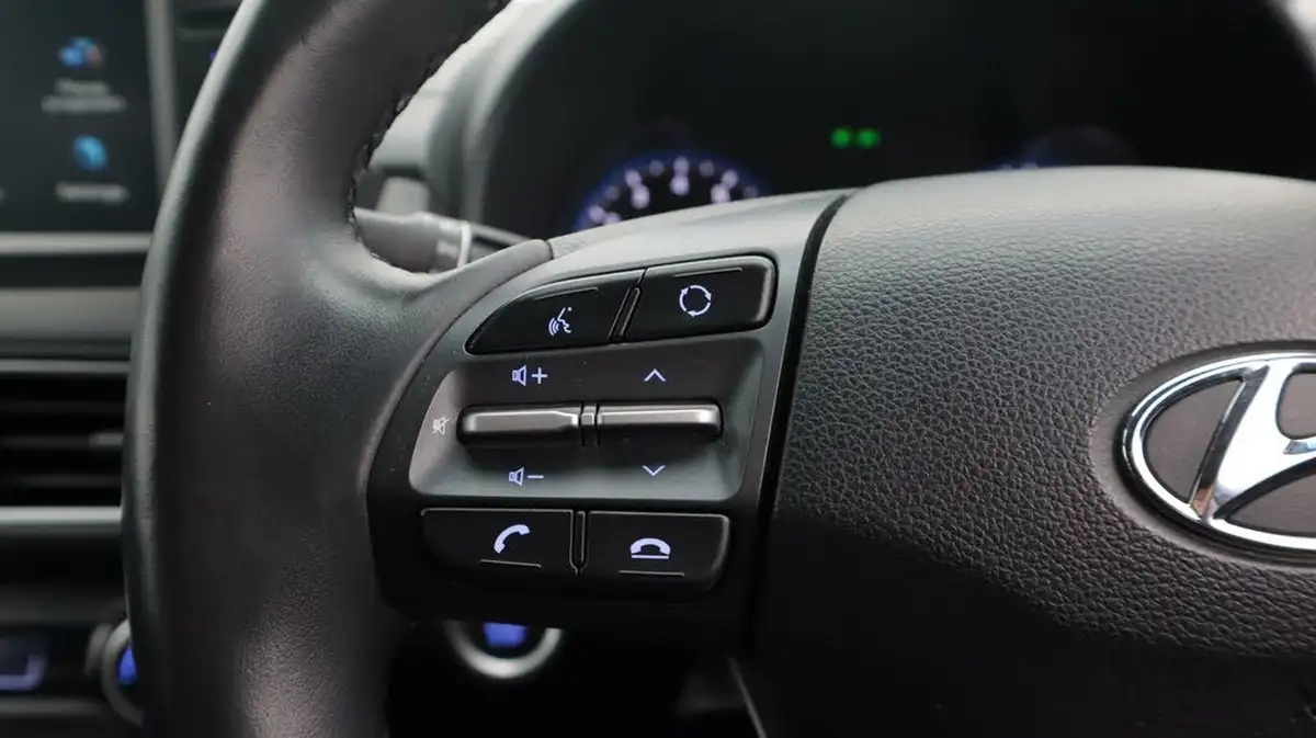 2019-hyundai-kona-10-t-gdi-premium-se-big-23