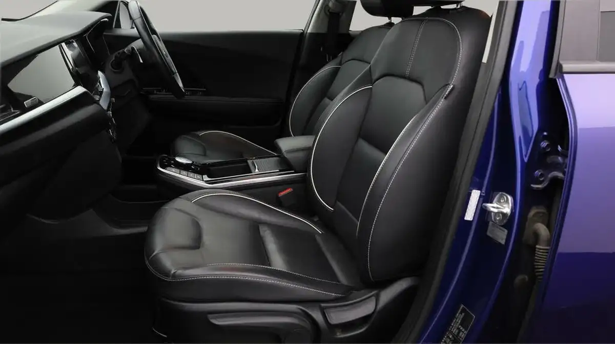 2021-kia-e-niro-ev-3-big-13