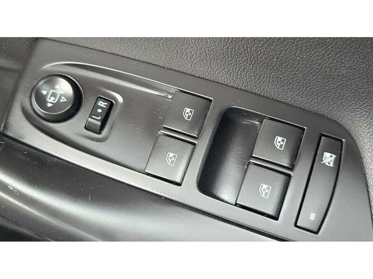 2019-vauxhall-astra-16cdti-griffin-big-20