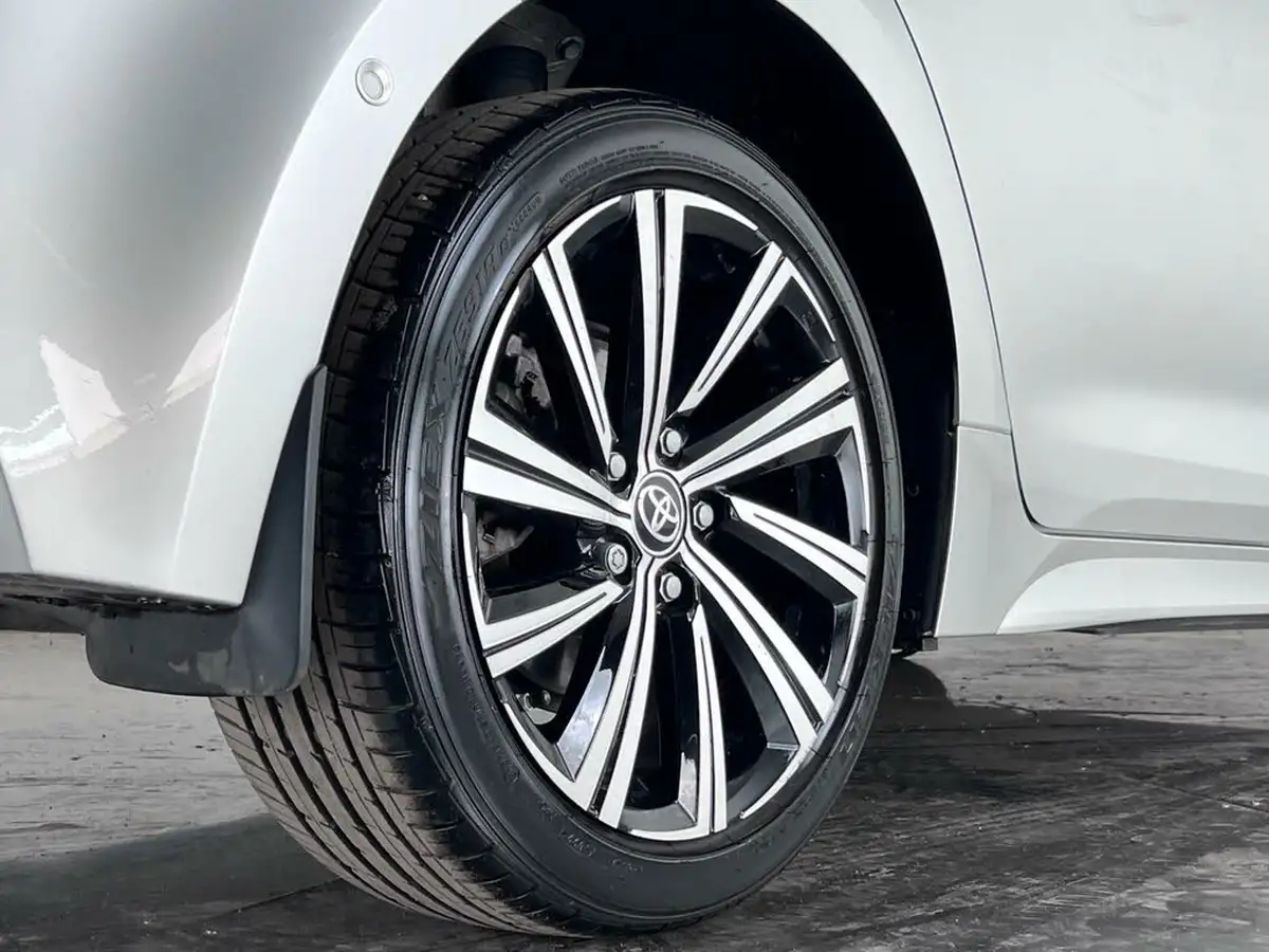 2022-toyota-corolla-18-vvt-i-design-120bhp-trk-hatchback-5d-big-8