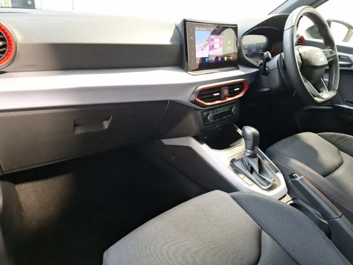 2023-seat-arona-10-tsi-fr-dsg-big-4
