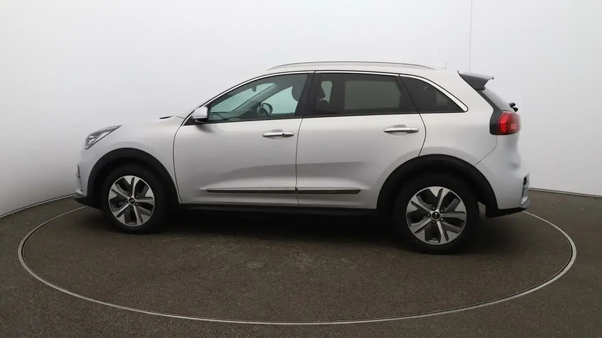 2021-kia-e-niro-ev-4-big-51