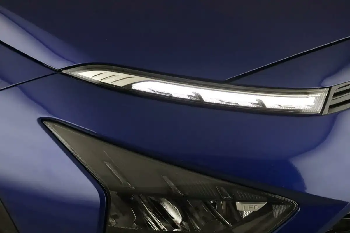 2023-hyundai-bayon-10-t-gdi-premium-100ps-dct-big-8