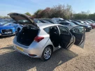 2016-toyota-auris-12-business-edition-hatchback-small-44