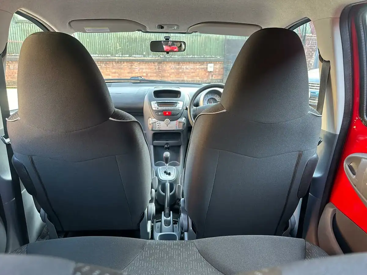 2009-peugeot-107-10-urban-5d-2-tronic-big-18