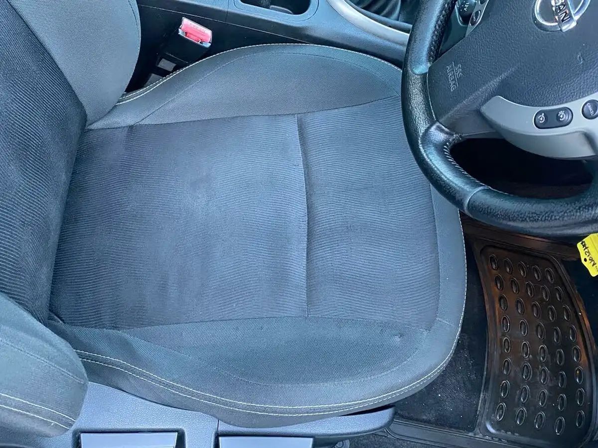 2012-nissan-qashqai-16-acenta-big-19