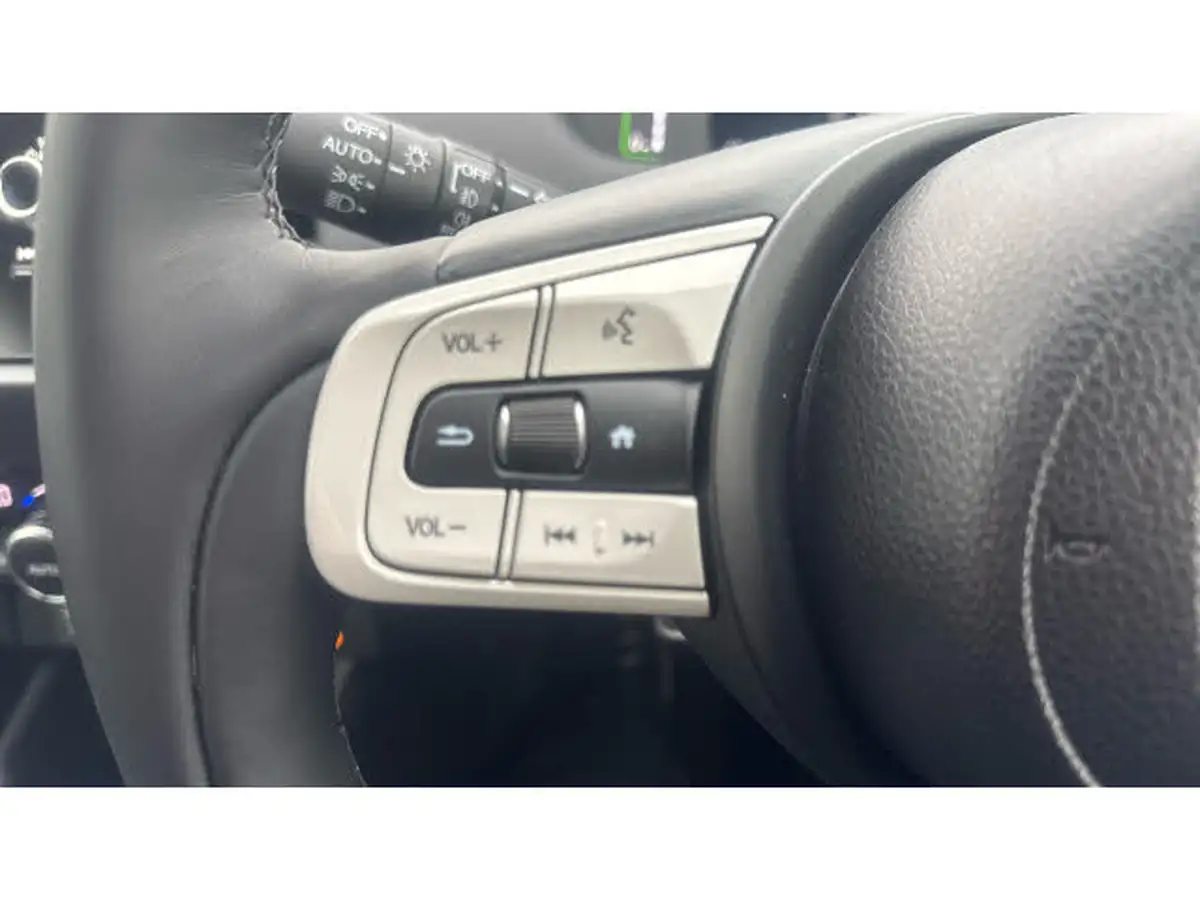 2024-honda-jazz-15-i-mmd-crosstar-advance-big-14