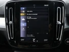 2020-volvo-xc40-15-t3-momentum-small-20