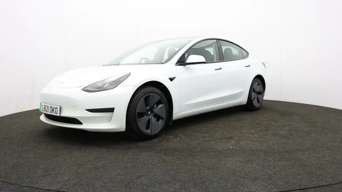 2021-tesla-model-3-e-standard-plus-big-2