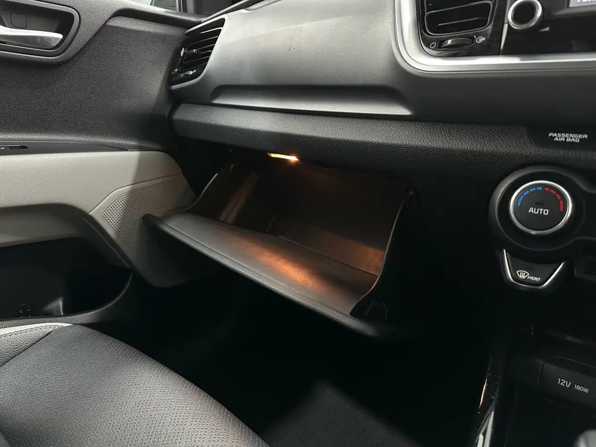 2019-kia-stonic-10-t-gdi-4-dct-big-24