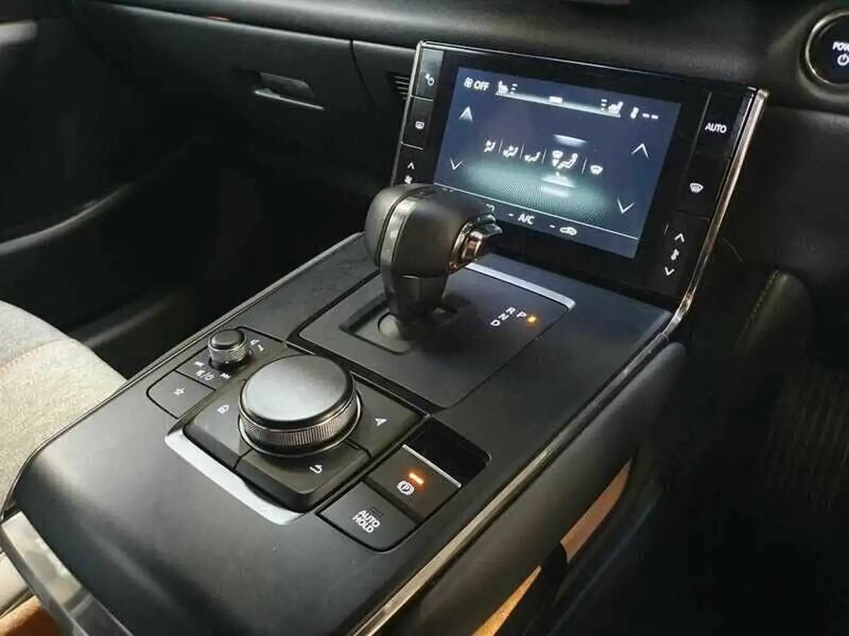 2021-mazda-mx-30-e-sport-lux-big-16