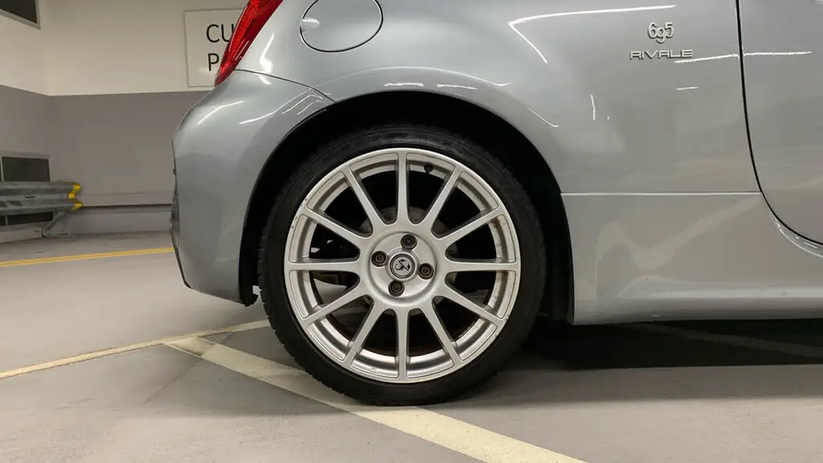 2018-abarth-695c-14-tjet-rivale-182ps-mta-big-15