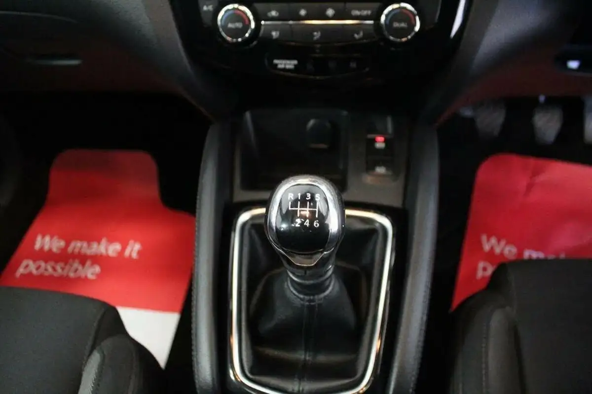 2017-nissan-qashqai-15dci-n-connecta-big-40