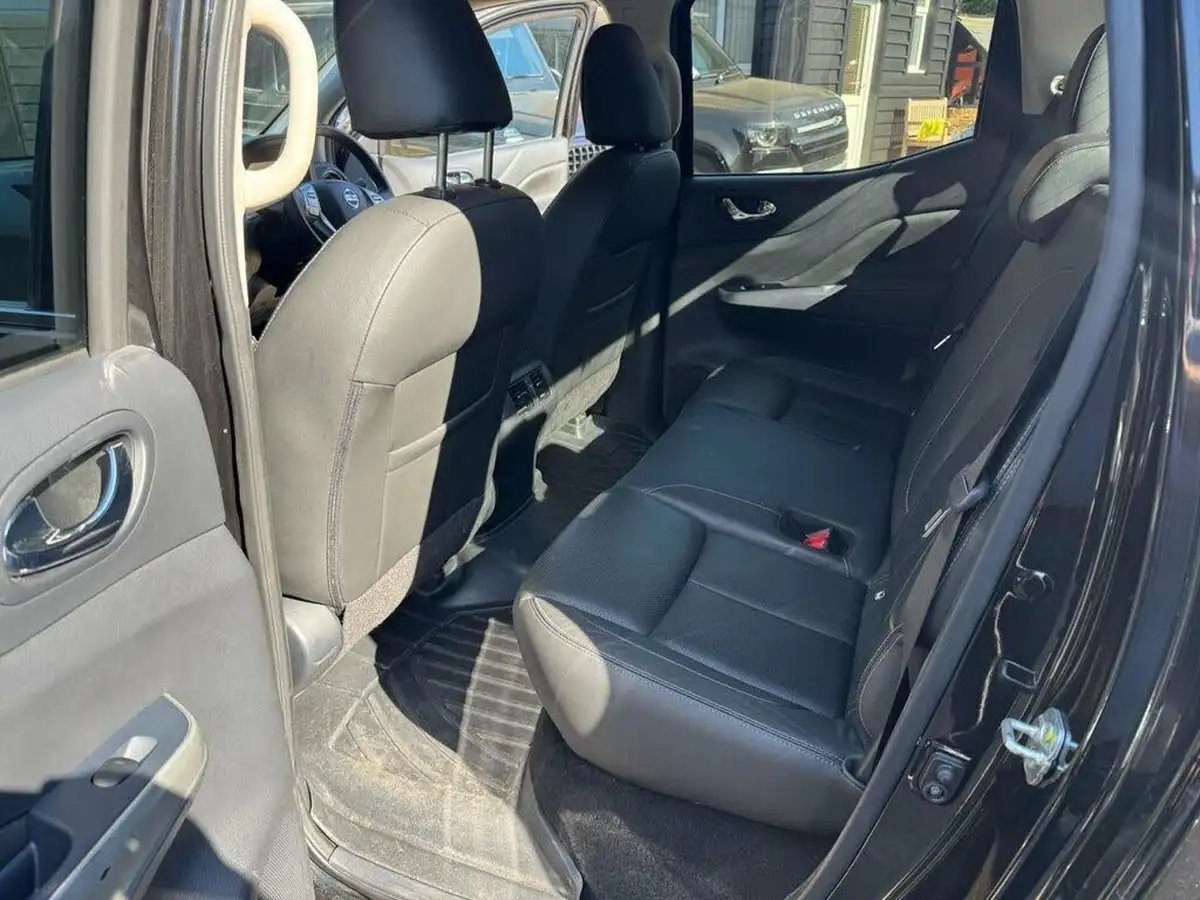 2020-nissan-navara-23dci-tt-tekna-8-navileather-auto-big-15