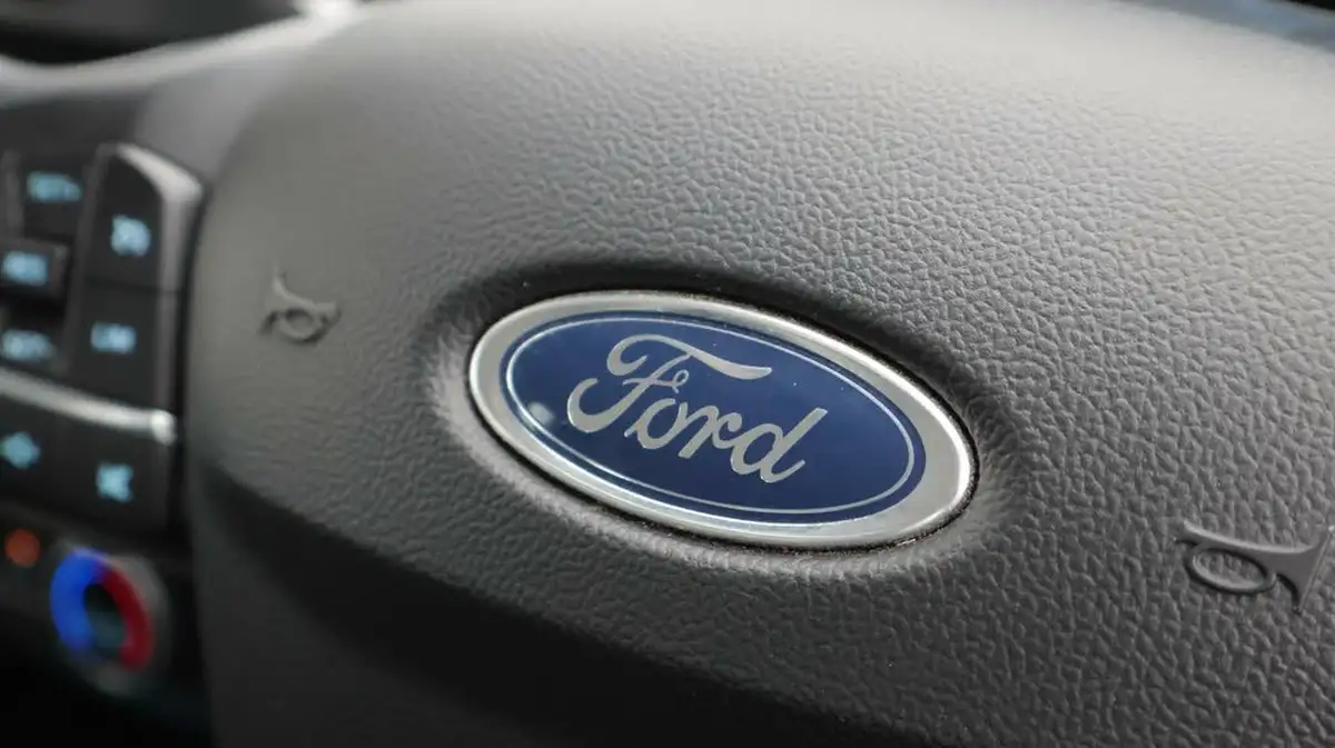 2020-ford-focus-15-zetec-120ps-hatchback-big-21