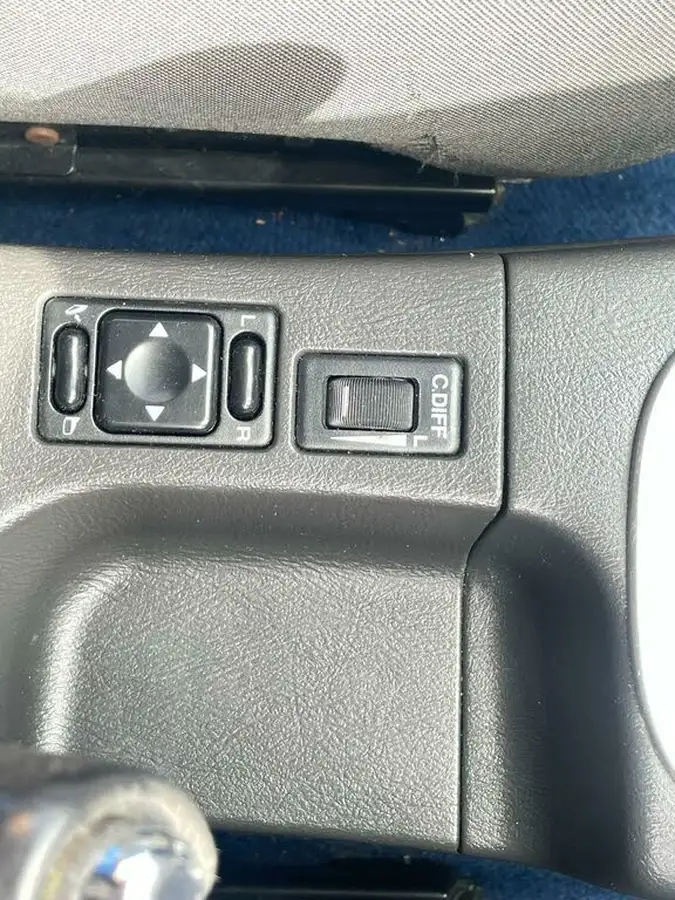 2003-subaru-impreza-20-wrx-turbo-saloon-4d-big-61
