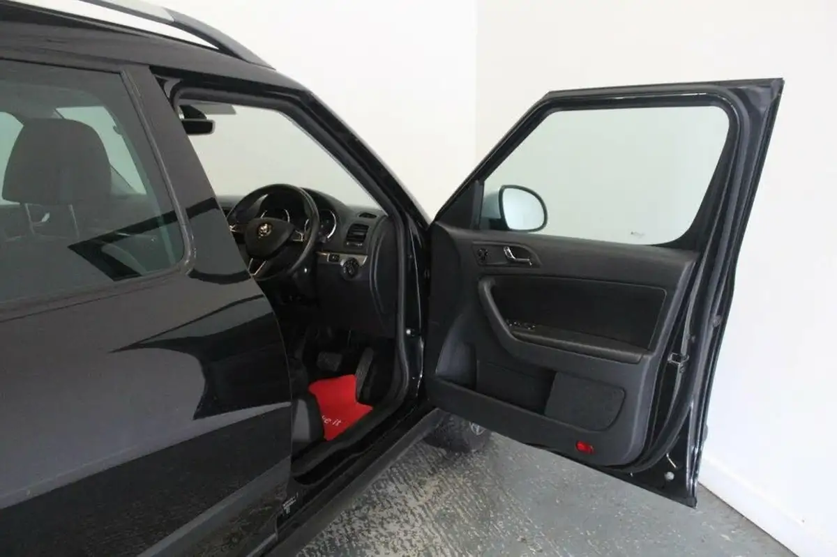 2017-skoda-yeti-outdoor-12-tsi-se-l-drive-dsg-big-18