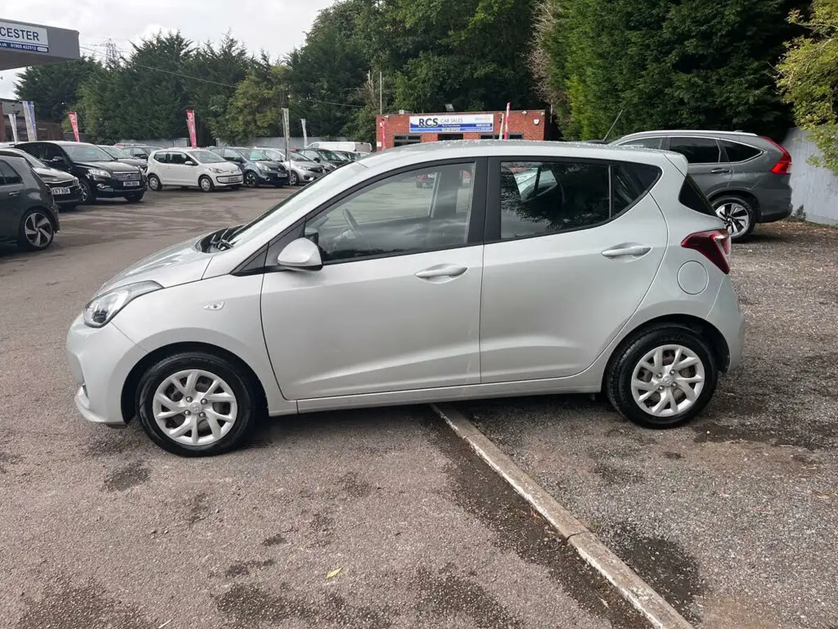 2019-hyundai-i10-10-se-67ps-big-6