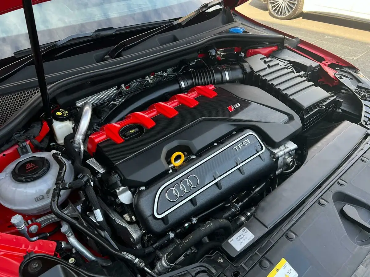 2024-audi-rs3-25-tfsi-carbon-black-sportback-5d-big-13