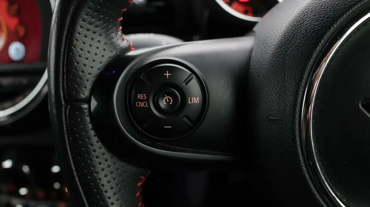 2019-mini-clubman-20td-cooper-d-sport-big-24