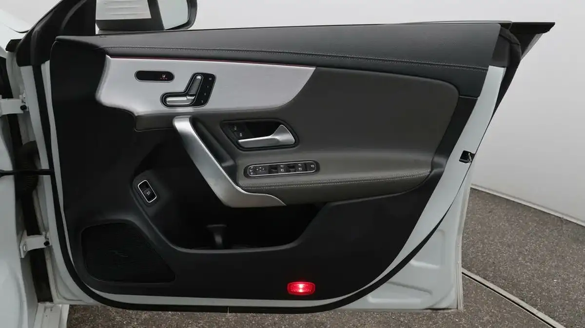 2021-mercedes-benz-cla-13-cla-180-amg-line-premium-shooting-brake-5d-big-15