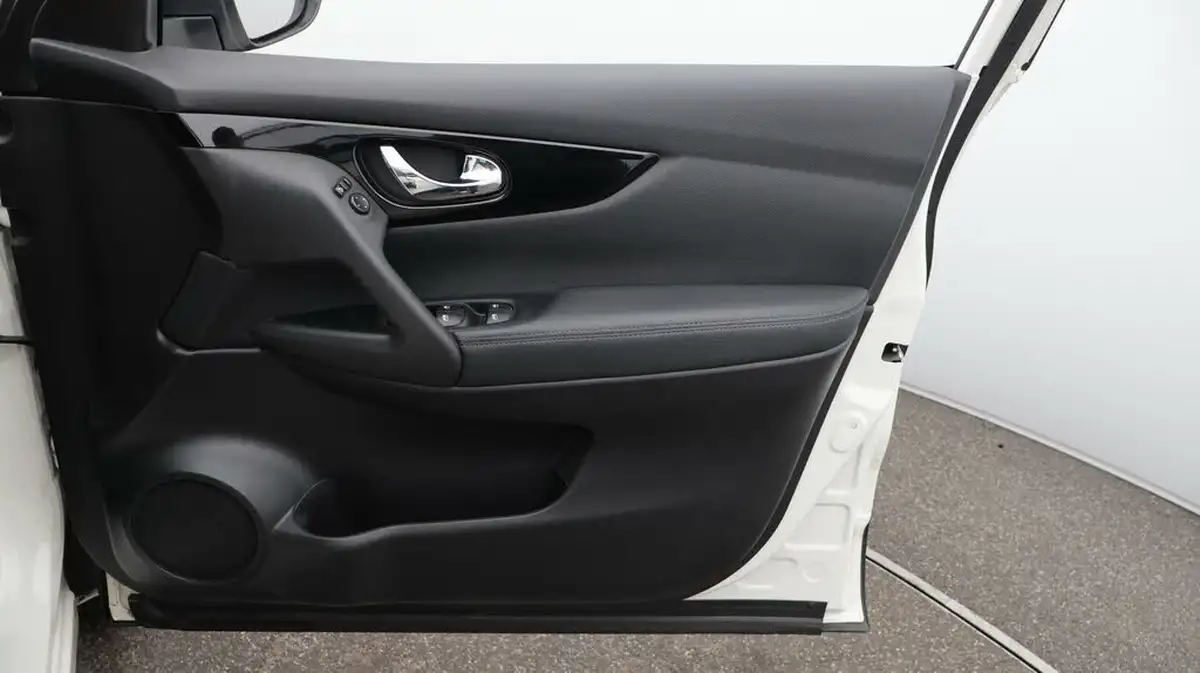2020-nissan-qashqai-13-dig-t-acenta-premium-160ps-big-15